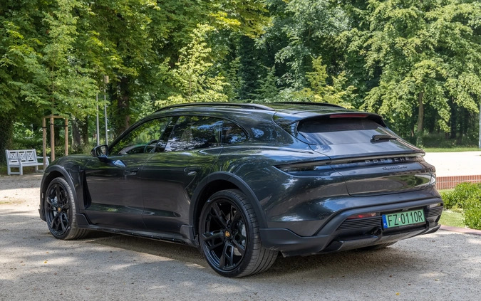 Porsche Taycan cena 539000 przebieg: 12000, rok produkcji 2021 z Góra małe 191